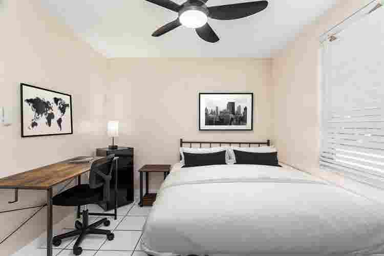 6 BR in Port Richey