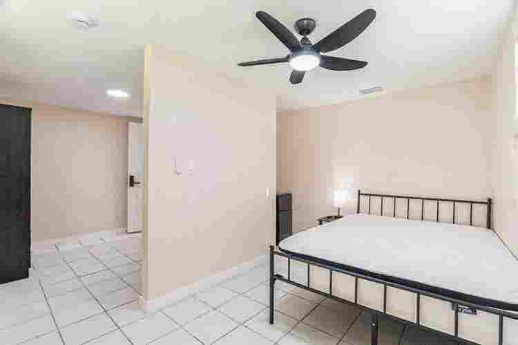 6 BR in Port Richey