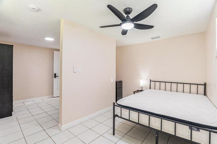 6 BR in Port Richey