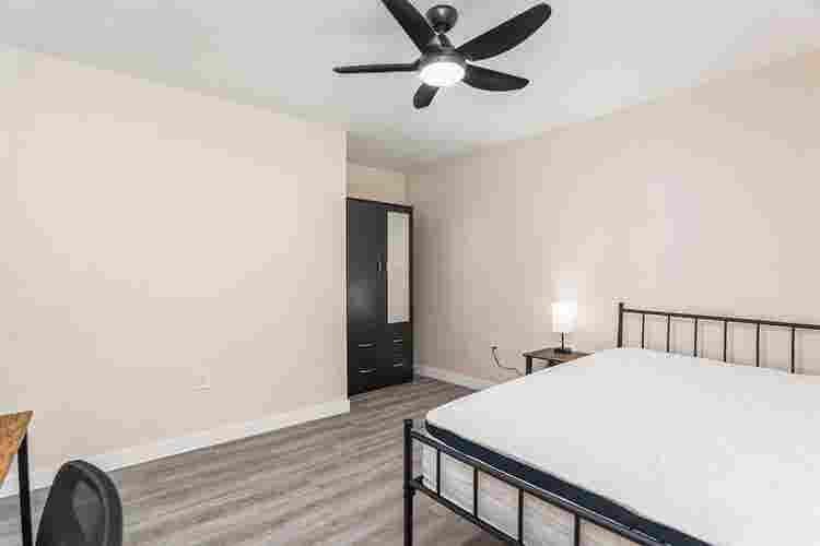 6 BR in Port Richey