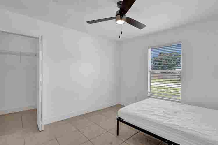 4 BR in Port St. Lucie