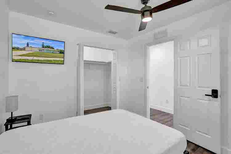 4 BR in Port St. Lucie