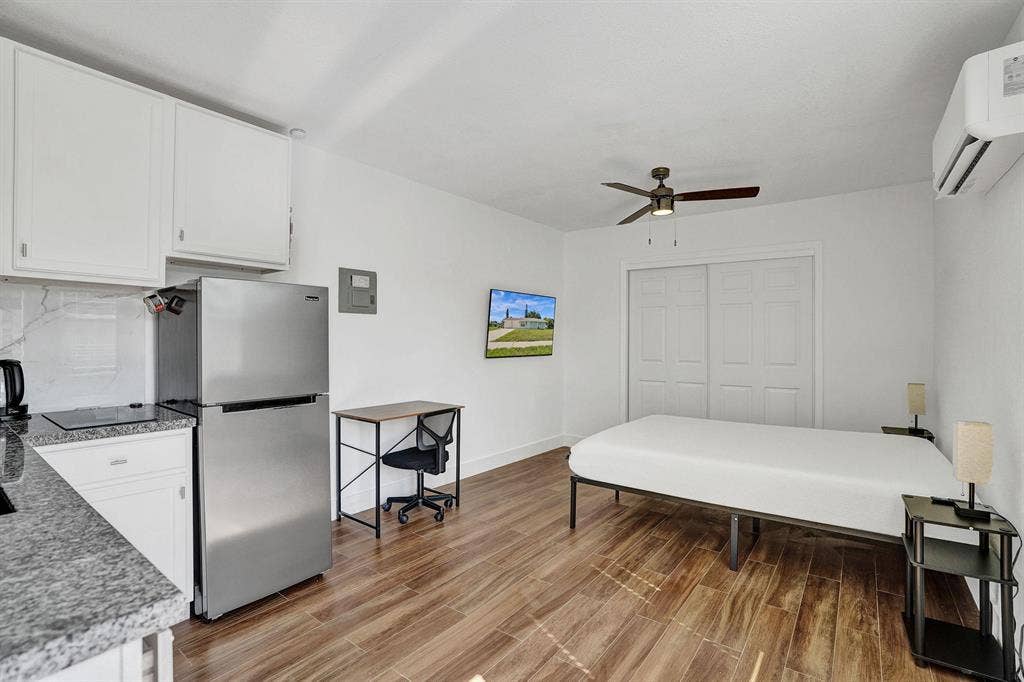 4 BR in Port St. Lucie