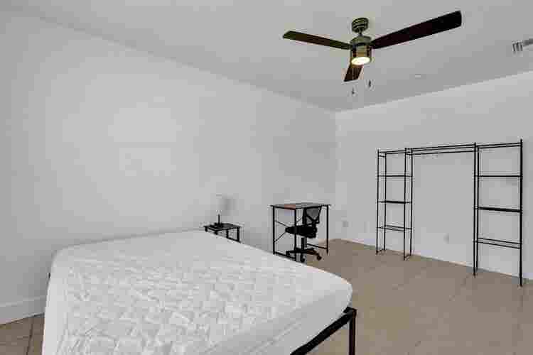 4 BR in Port St. Lucie