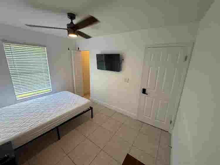4 BR in Port St. Lucie