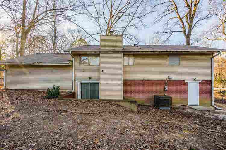7 BR in Riverdale