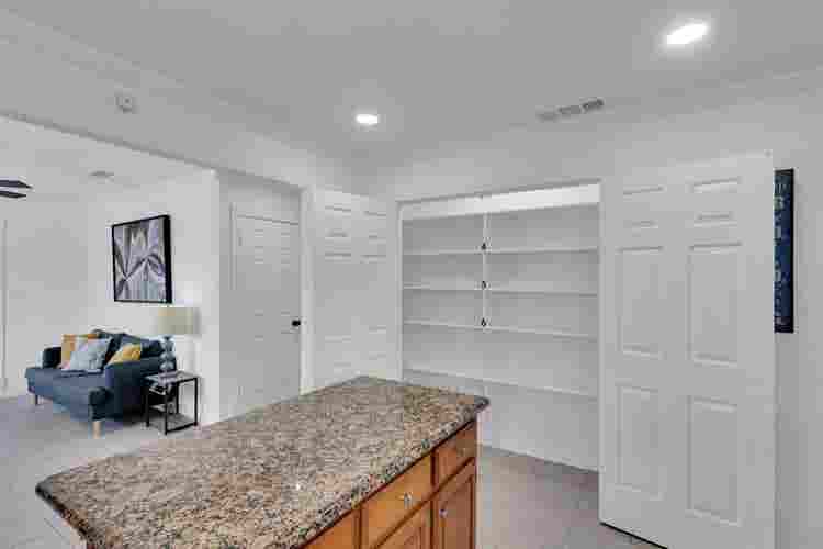 5 BR in Midlothian