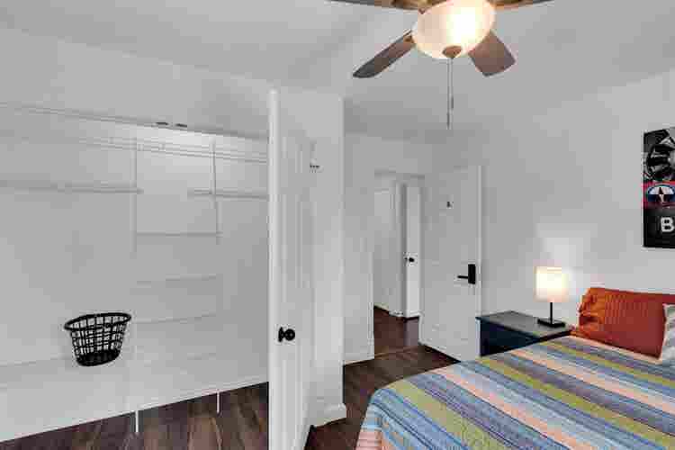 5 BR in Midlothian