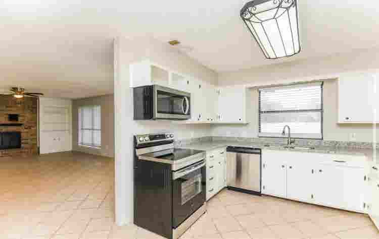 Cozy Two Bedroom unit for rent