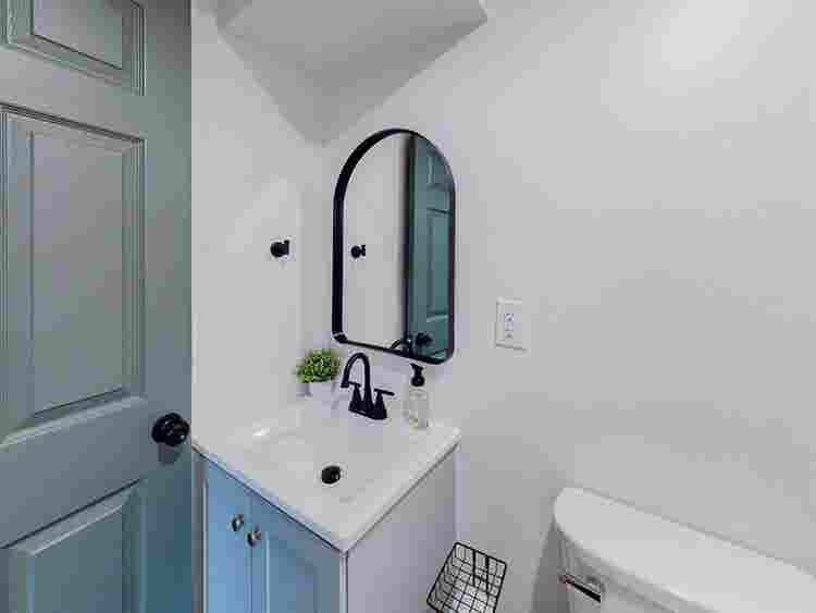 4 BR in Duluth