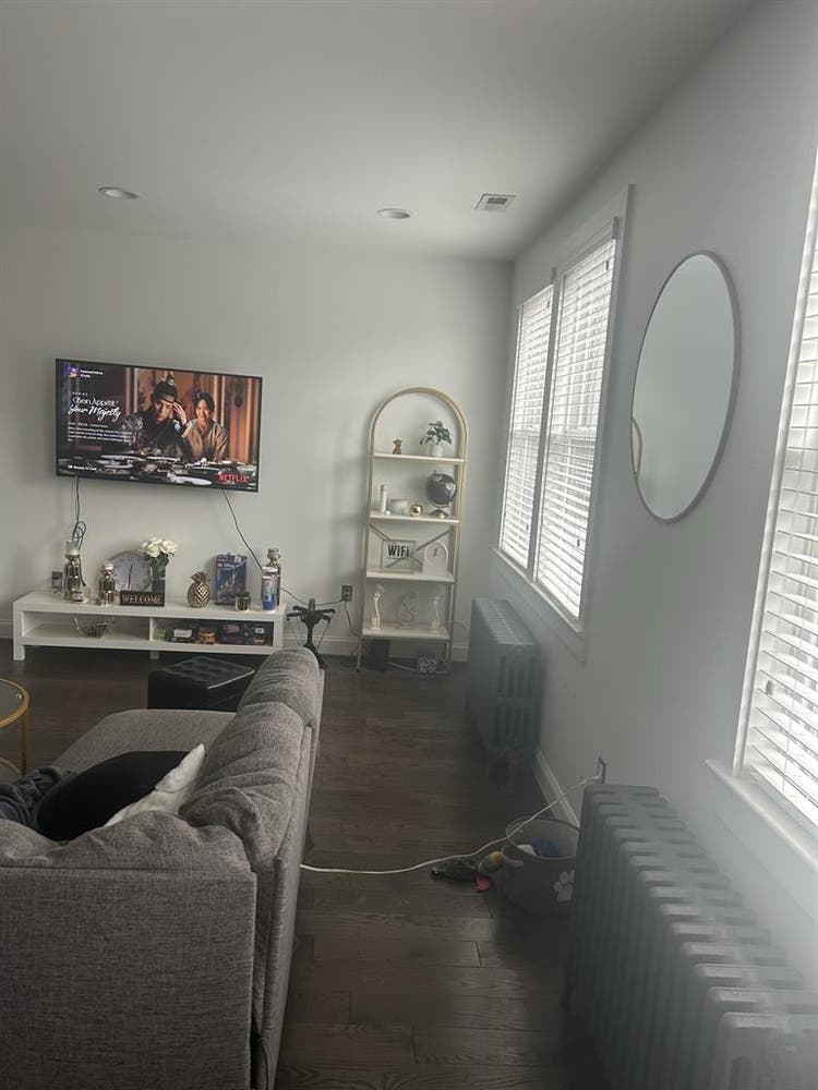 ROOMMATE WANTED