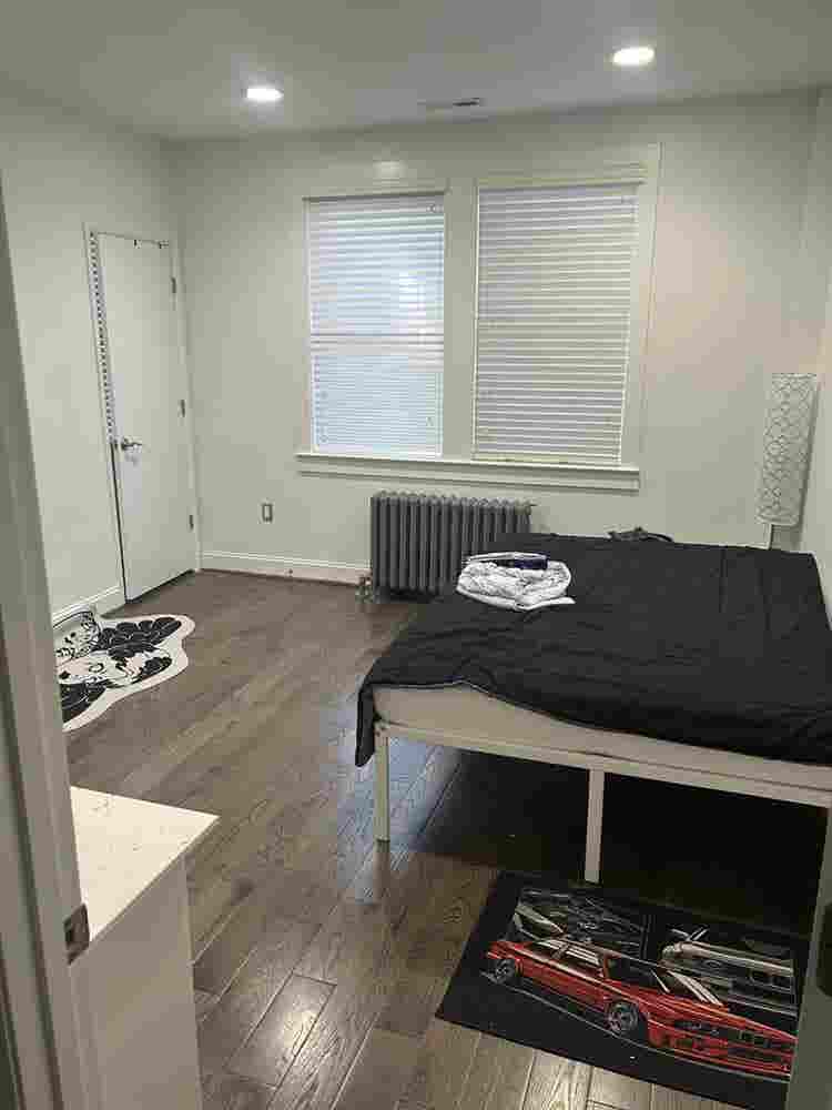 ROOMMATE WANTED