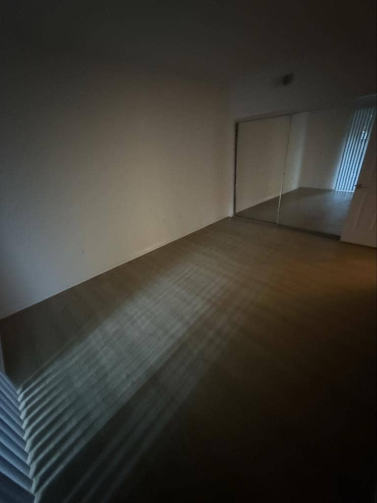 Looking for a roommate!