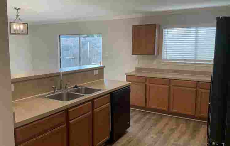 Well maintained three bedroom unit