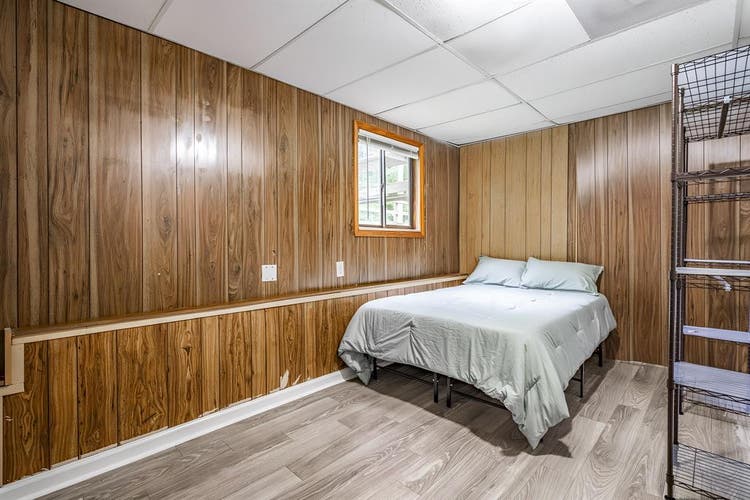 2 BR in Riverdale
