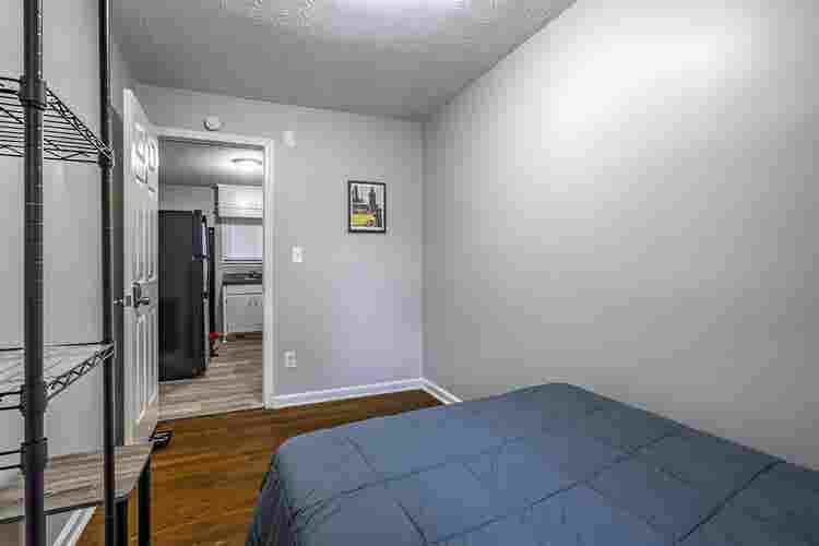 2 BR in Riverdale