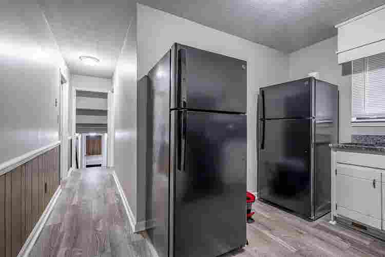 2 BR in Riverdale