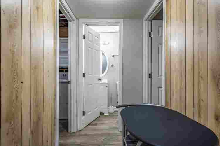 2 BR in Riverdale