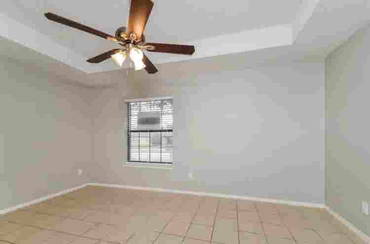 Nice two bedroom unit for rentt