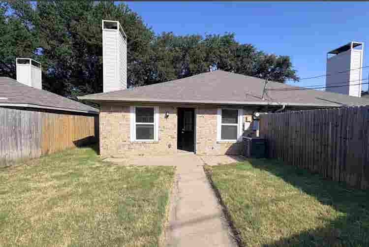 Nice two bedroom unit for rentt