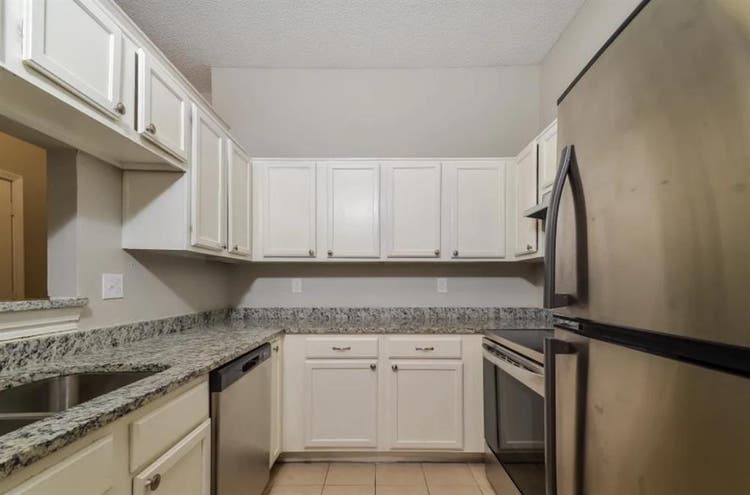 Nice two bedroom unit for rentt