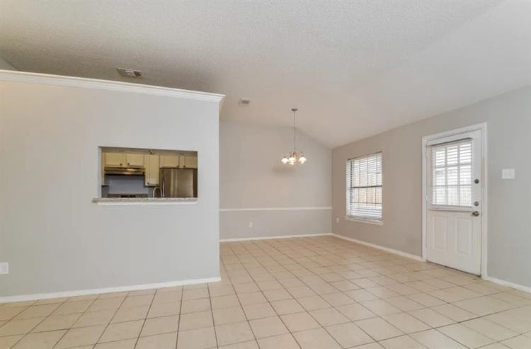 Nice two bedroom unit for rentt