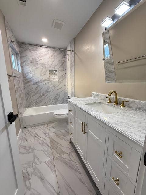 Room suite with bathroom for rent