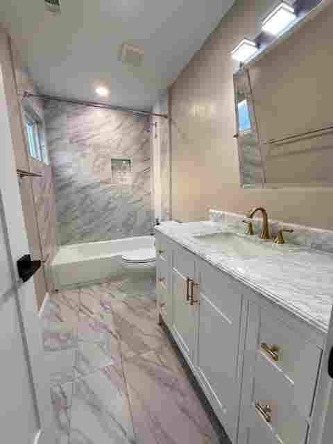 Room suite with bathroom for rent