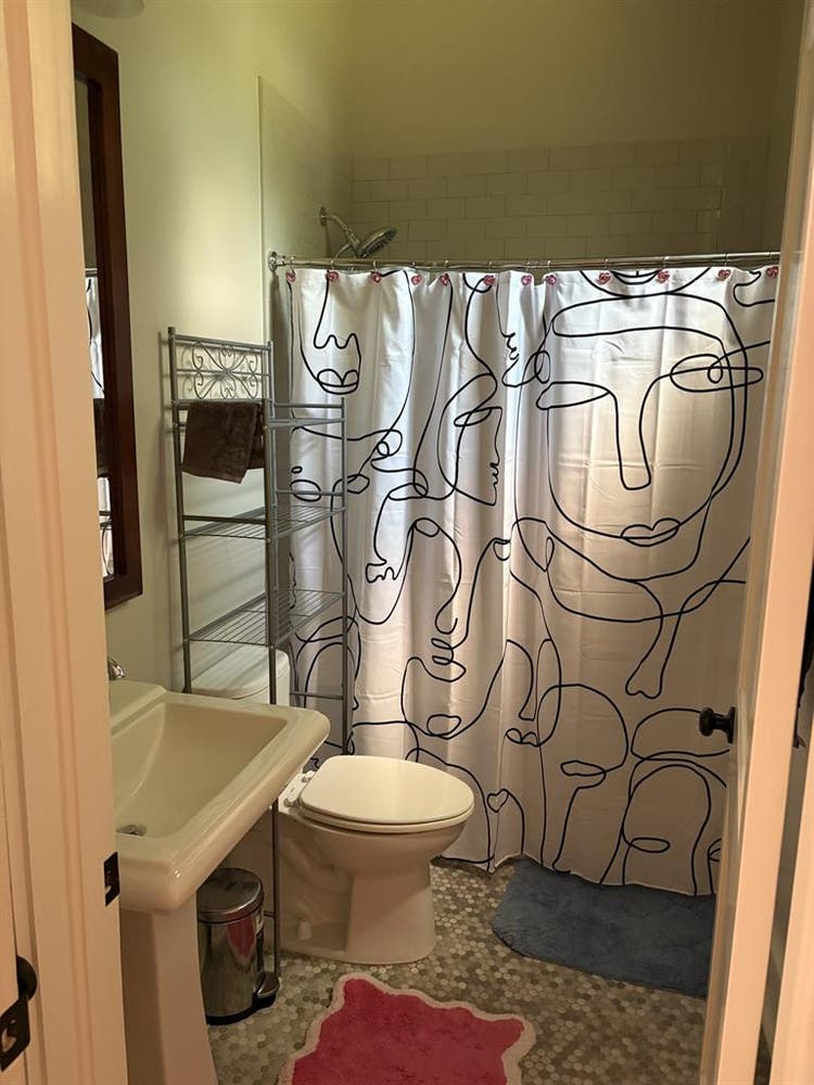 Two rooms available!