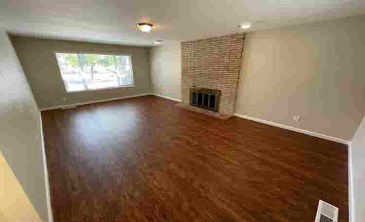 Stunning three bedroom unit