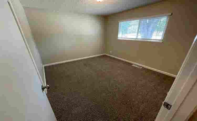Stunning three bedroom unit