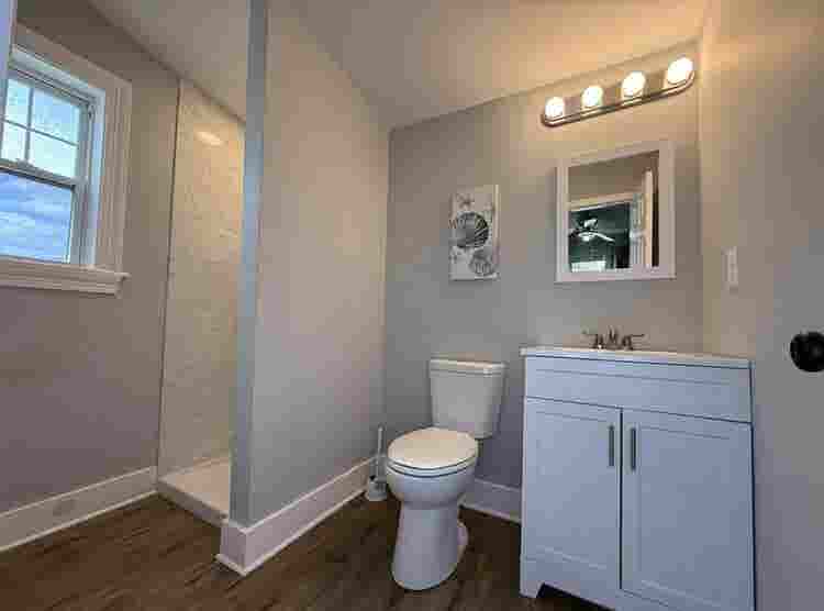 Cozy  Bath Home