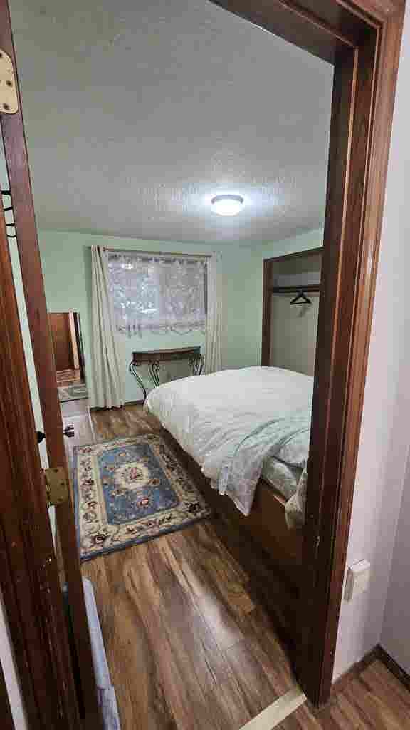 Furnished Bedroom in Home on 1 acre
