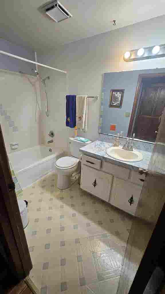 Furnished Bedroom in Home on 1 acre