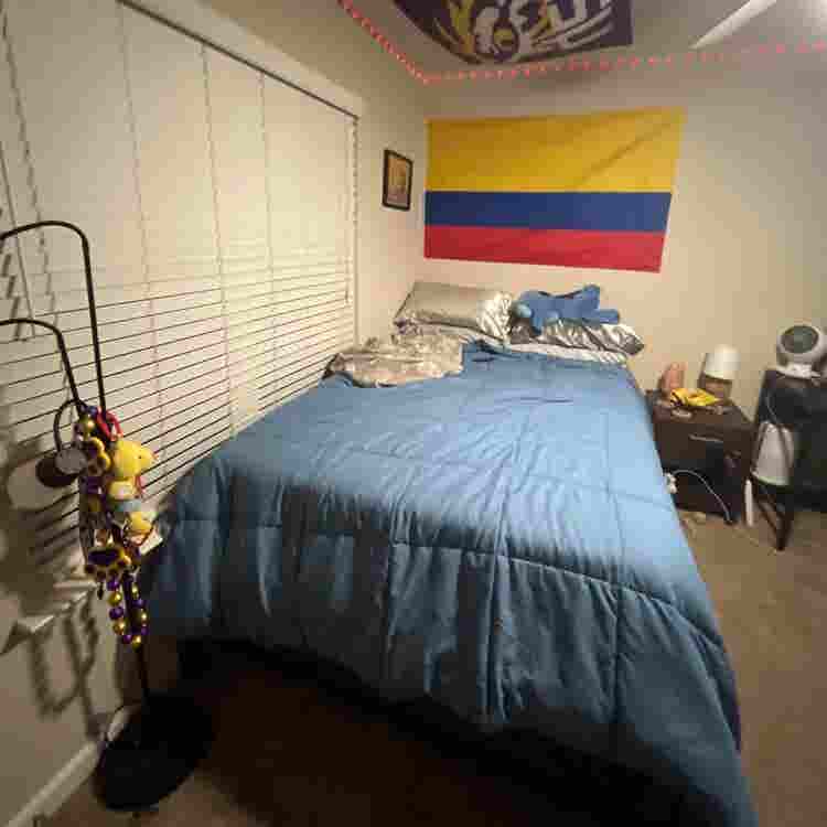 Need someone to take my lease ASAP