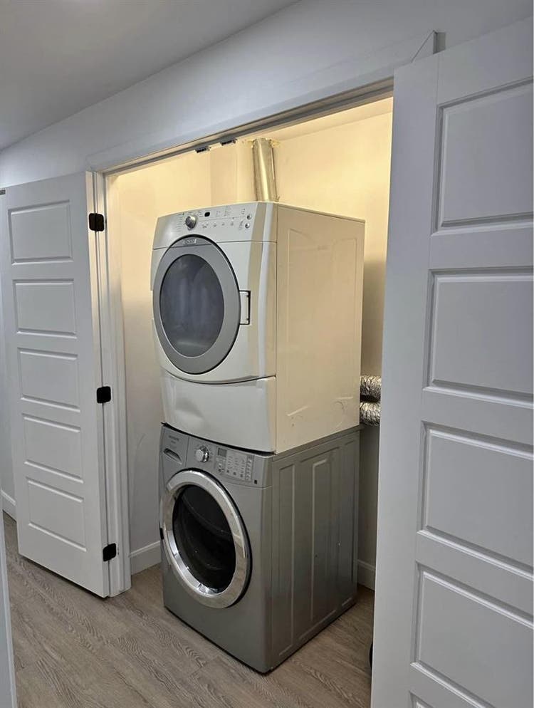 Lease transfer ASAP- 5months