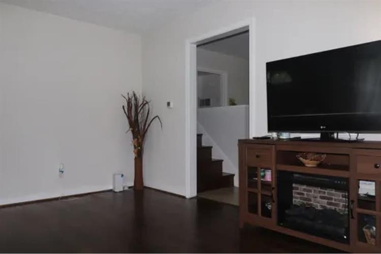 Renting out a room now Avail