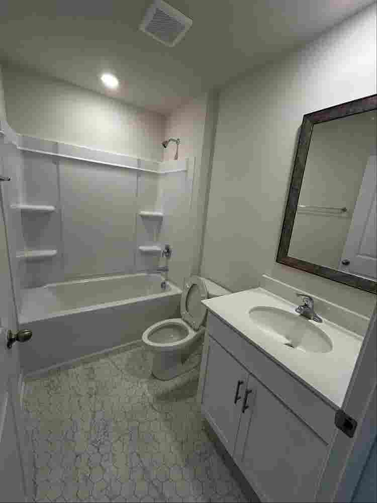 Room for rent with private bathroom