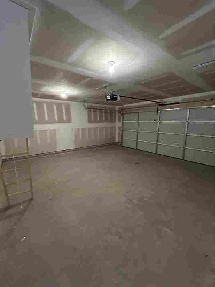 Room for rent with private bathroom