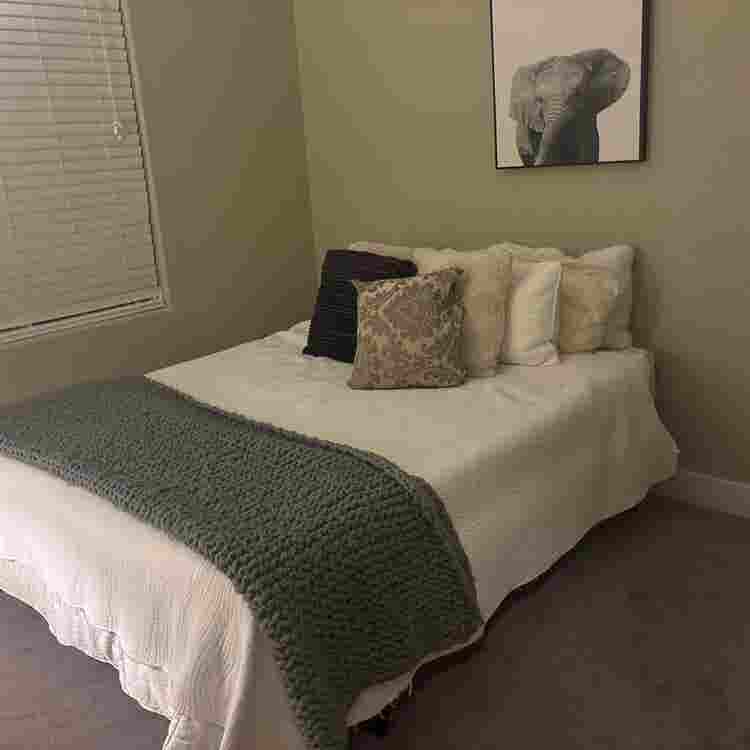 Seeking Female to Rent a Room