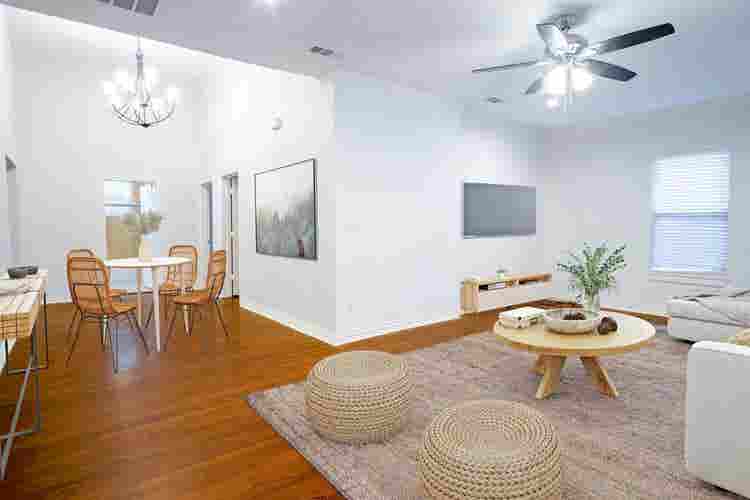 3 BR in Dallas