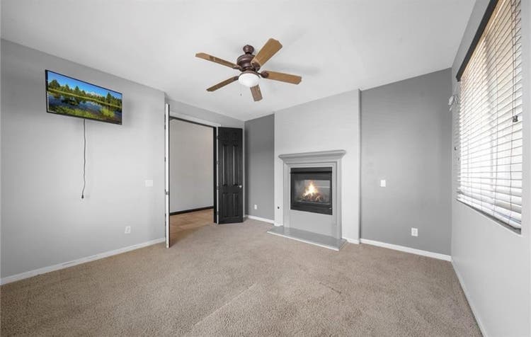 Beautiful private room for rent