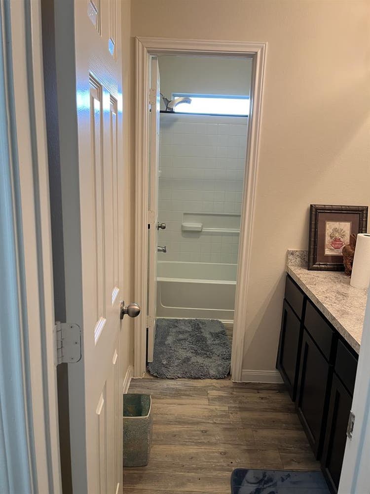 Beautiful Private Room & Bath