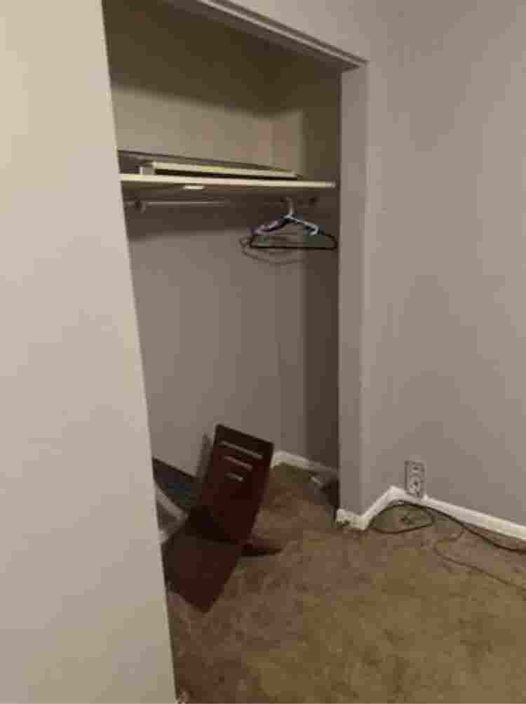 Room for rent $ a weekk