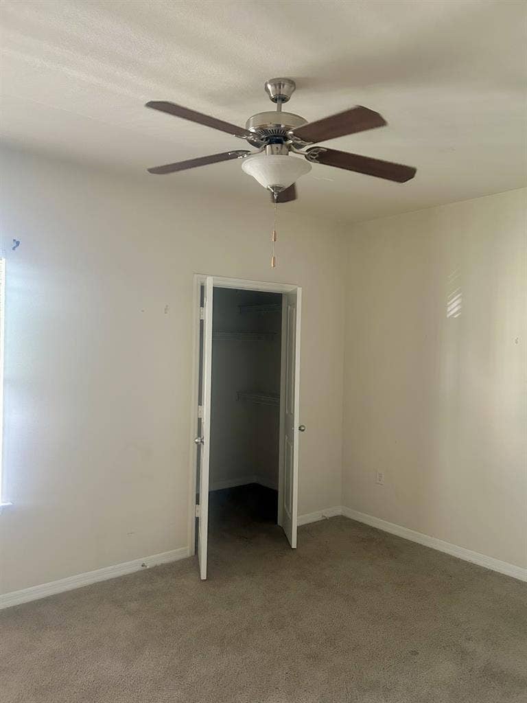 Private Room- Mallard Creek $