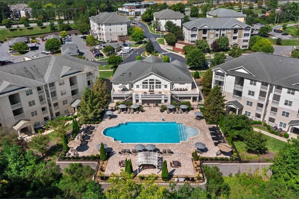 Private Room- Mallard Creek $