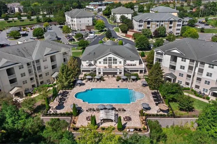 Private Room- Mallard Creek $