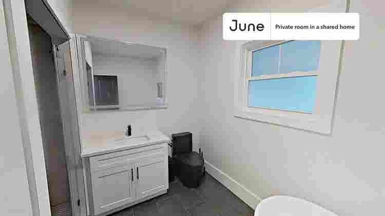 5 BR in Boston