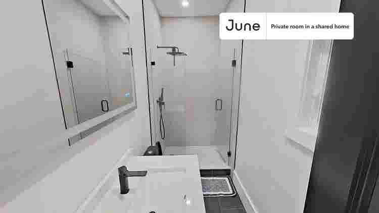5 BR in Boston