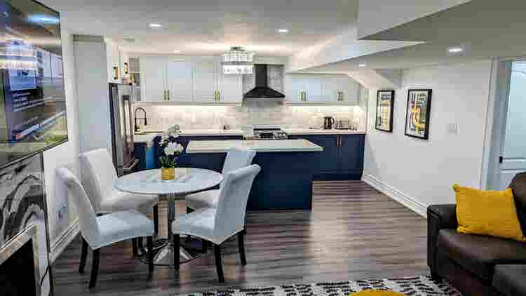 All-Inclusive Furnished Room $900 
